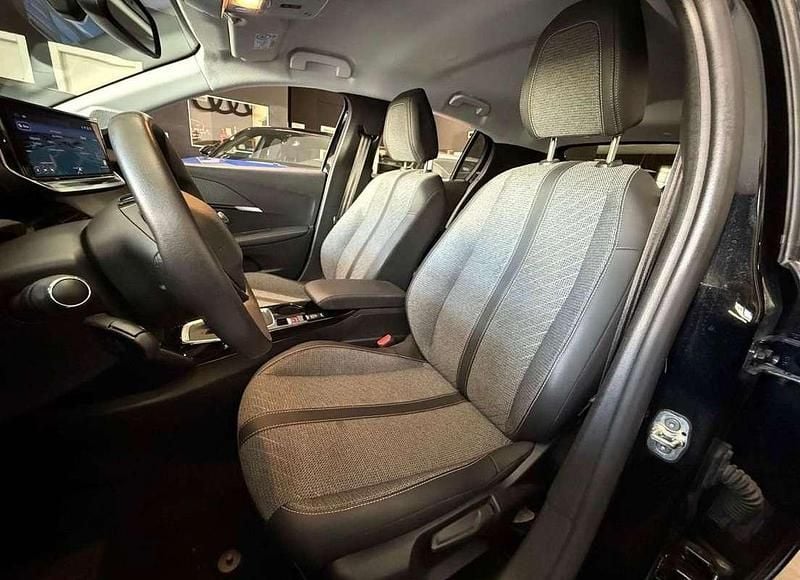 Usata Peugeot 208 Style 75 CV (55 kW) 2024 Nero Utilitaria
