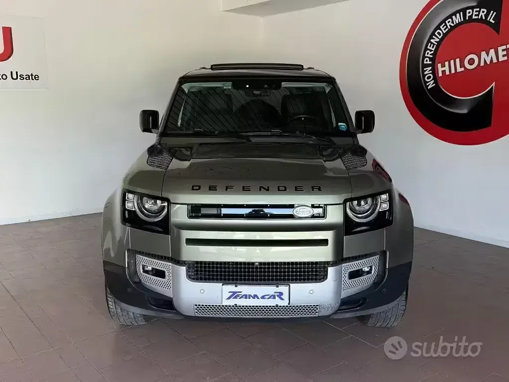 Usata Land Rover Defender First Edition 400 CV (294 kW) 2020 Verde SUV