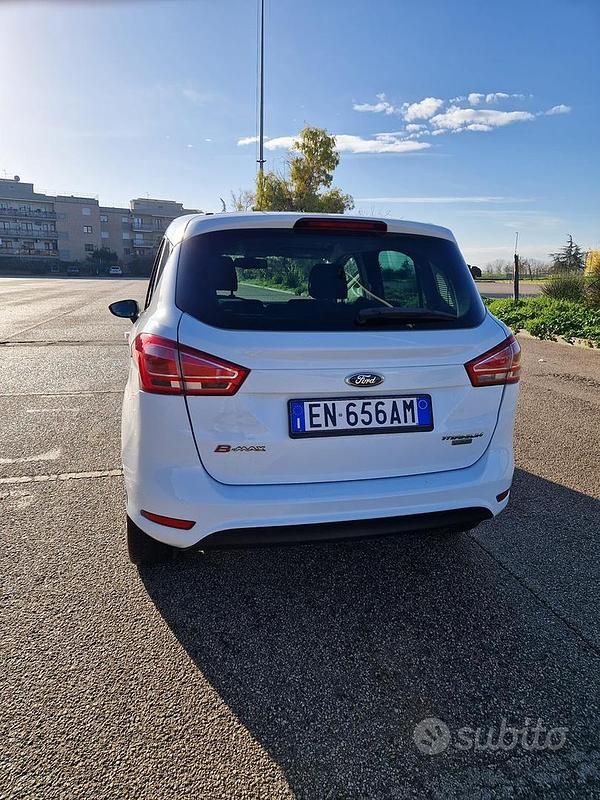 Usata Ford B-MAX Business Edition 490 CV (360 kW) 2013 Bianco Monovolume