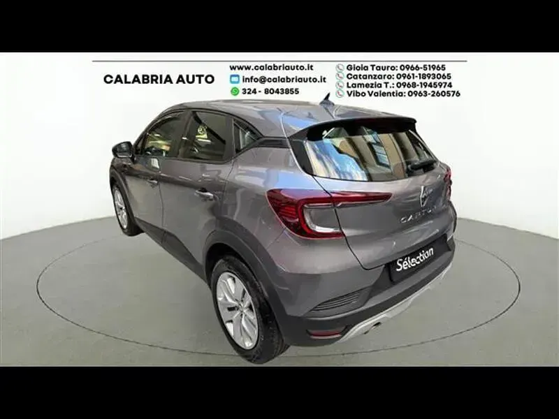 Usata Renault Captur Evolution 94 CV (69 kW) 2021 Grigio SUV