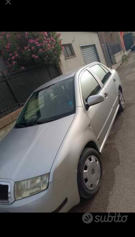 Usata Skoda Fabia 2001 Grigio Utilitaria
