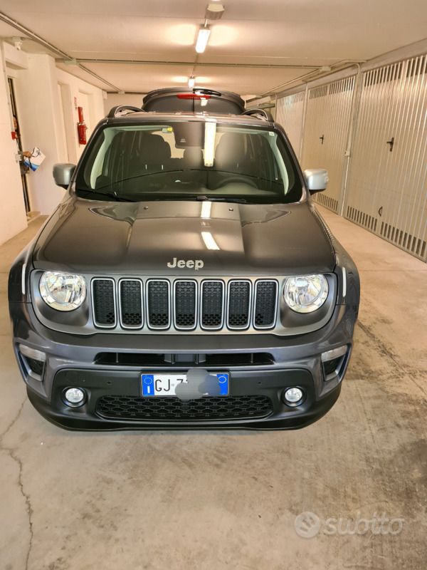 Grigio Usata 2022 Jeep Renegade SUV | 16.800 € (Super prezzo) - Immagine 1/4