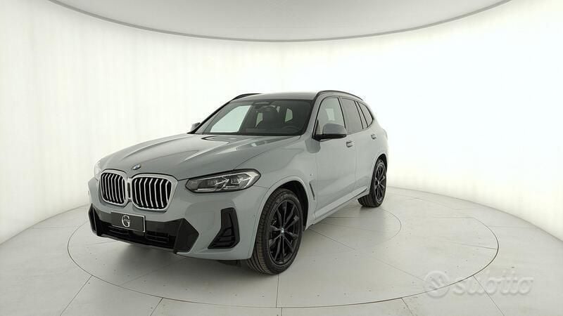 Grigio Usata 2024 BMW X3 M Sport SUV | 55.600 € (Buon prezzo) - Immagine 1/4