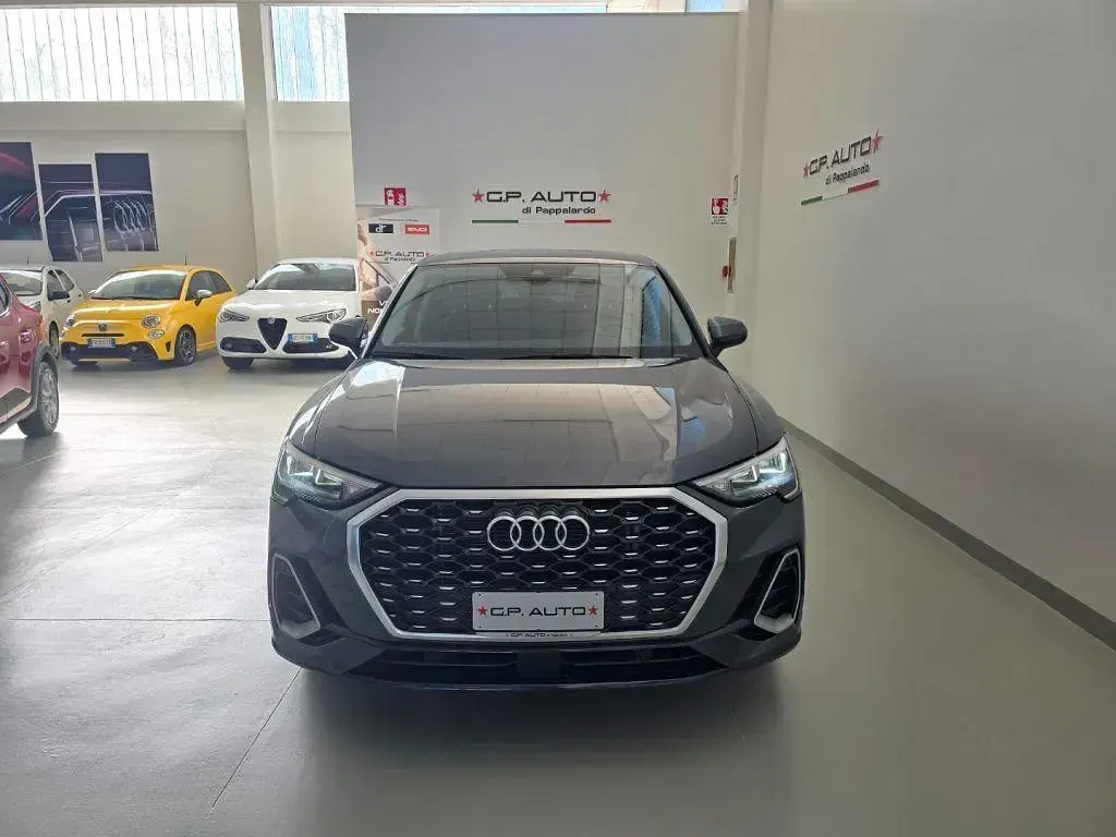 Usata Audi Q3 Sportback S-Line 150 CV (110 kW) 2024 Giallo SUV