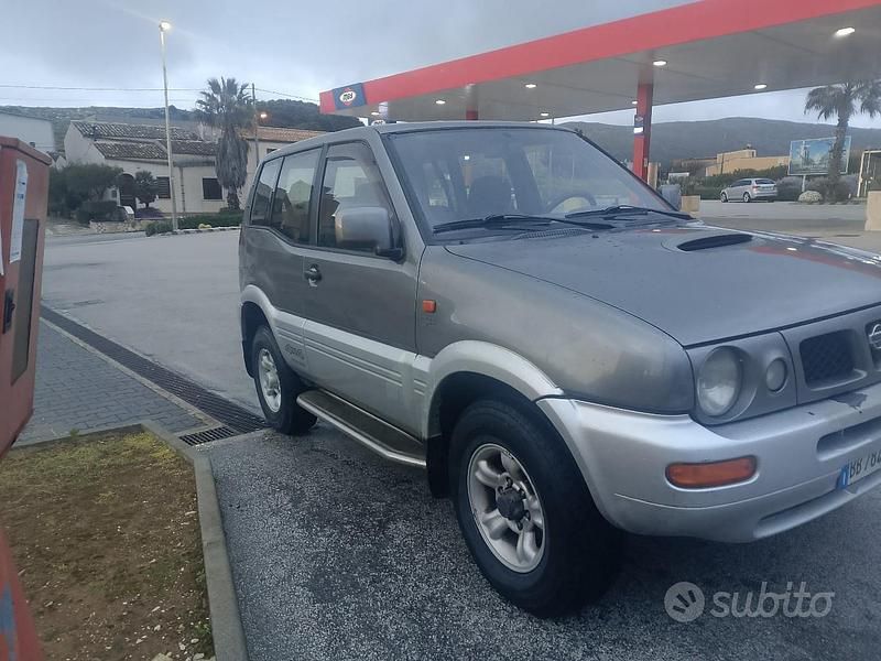 Usata Nissan Terrano 125 CV (91 kW) 1999 Grigio SUV
