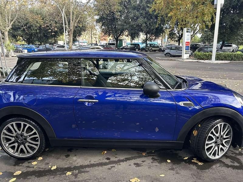 Usata Mini One D 95 CV (69 kW) 2018 Blu/azzurro Utilitaria