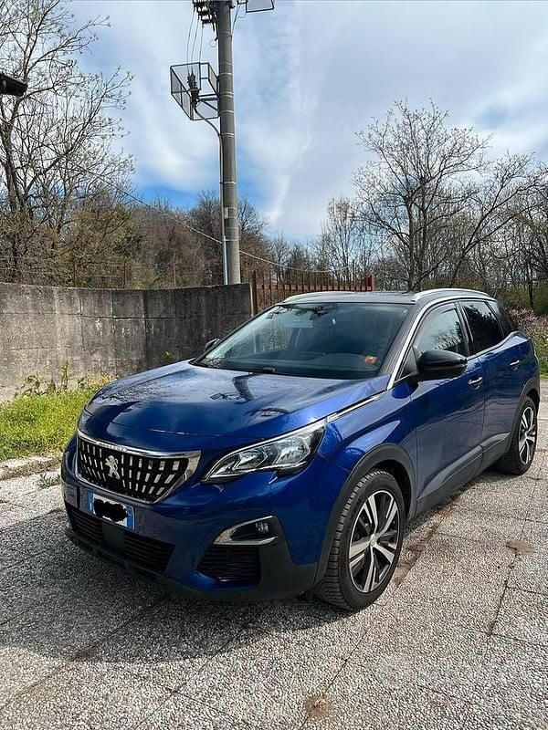 Usata Peugeot 3008 130 CV (95 kW) 2019 Blu Berlina