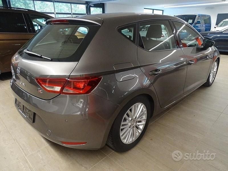 Usata Seat Leon 86 CV (63 kW) 2016 Grigio Berlina