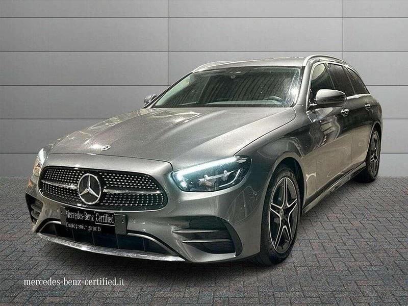 Grigio selenite Usata 2023 Mercedes E220 Station wagon | 45.000 € (Buon prezzo) - Immagine 1/4