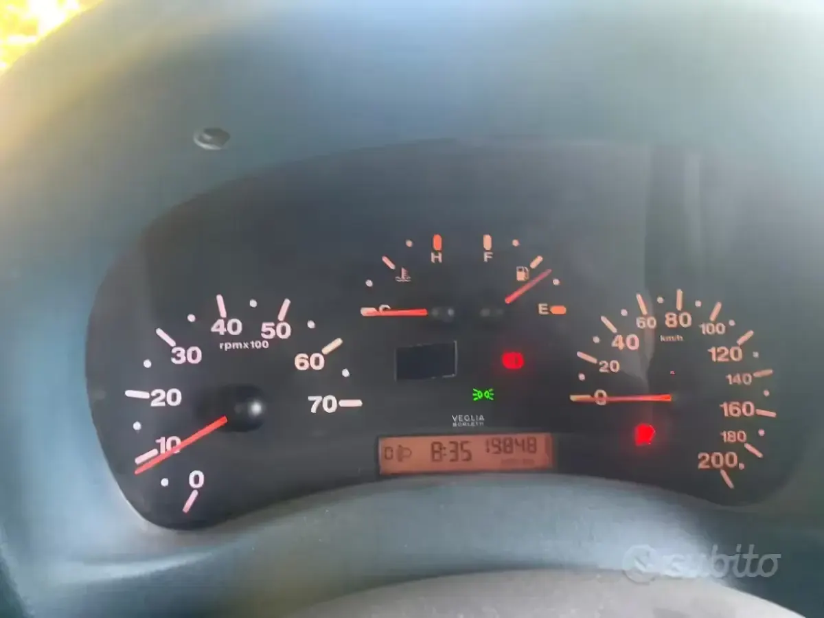 Usata Fiat Doblò 101 CV (74 kW) 2002 Grigio Monovolume
