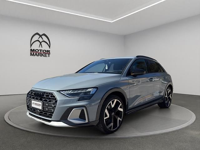 Usata Audi A3 Ambiente 150 CV (110 kW) 2024 Grigio / gray Berlina
