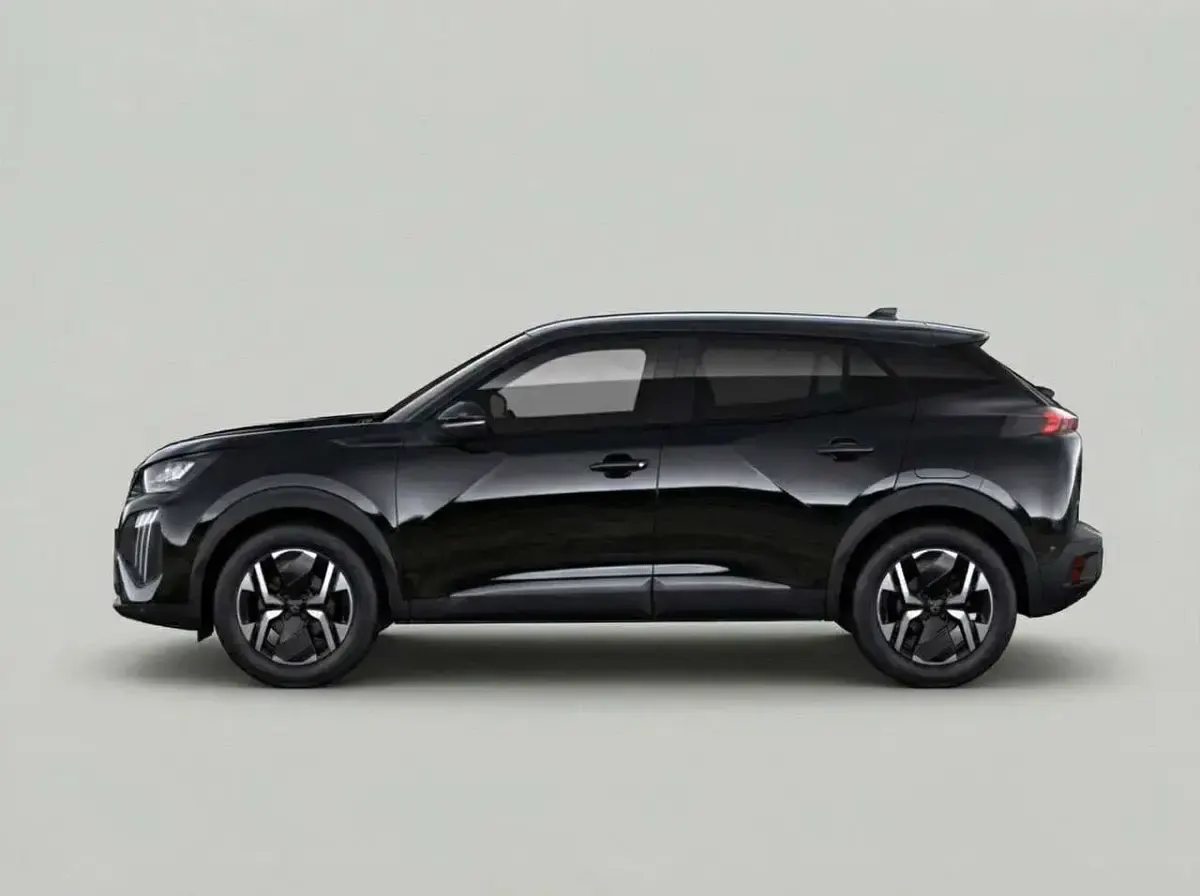Usata Peugeot e-2008 Active 100 kW (136 CV) 2025 Nero SUV
