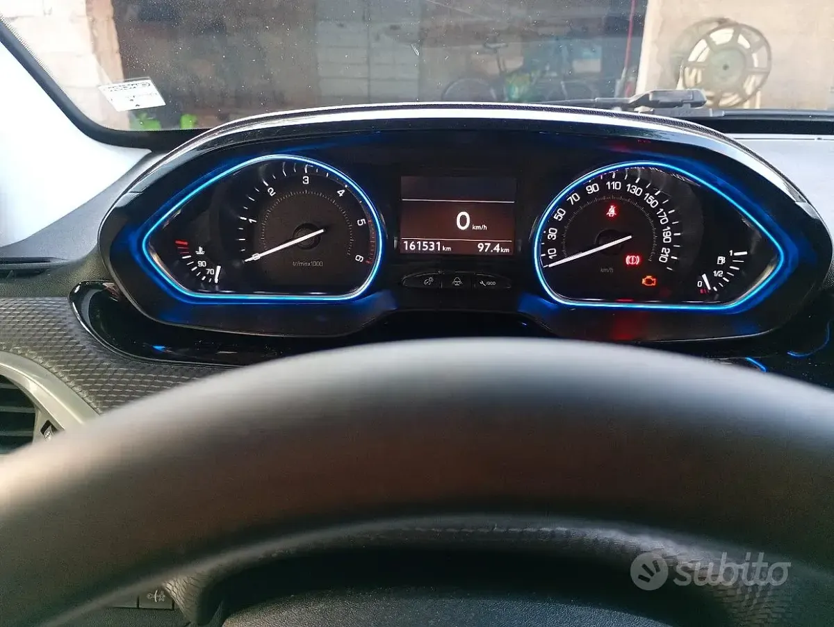 Usata Peugeot 2008 92 CV (67 kW) 2015 Bianco SUV