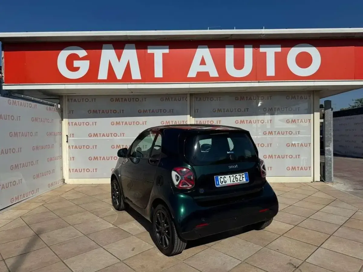 Begagnad Smart ForTwo Coupé 41 kW (56 HK) 2021 Grön Halvkombi