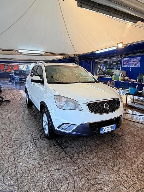 Usata Ssangyong (KGM) Korando 175 CV (128 kW) 2011 Bianco SUV