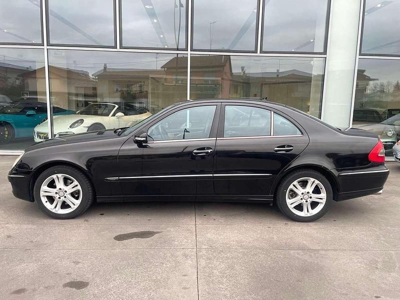 Usata Mercedes E320 Avantgarde 224 CV (164 kW) 2007 Other Berlina