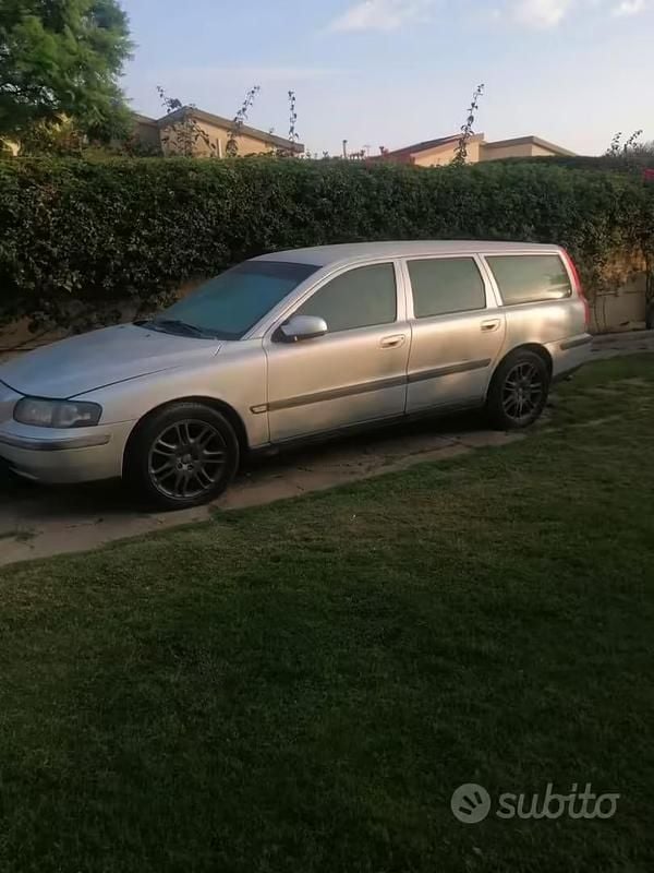 Usata Volvo V70 163 CV (119 kW) 2003 Grigio Station wagon