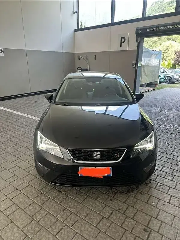 Usata Seat Leon FR 150 CV (110 kW) 2016 Nero Utilitaria