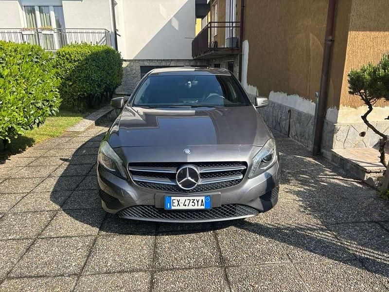 Usata Mercedes A160 90 CV (66 kW) 2014 Berlina