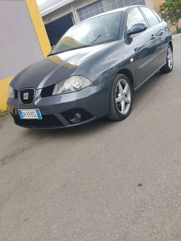 Usata Seat Ibiza 63 CV (46 kW) 1992 Utilitaria