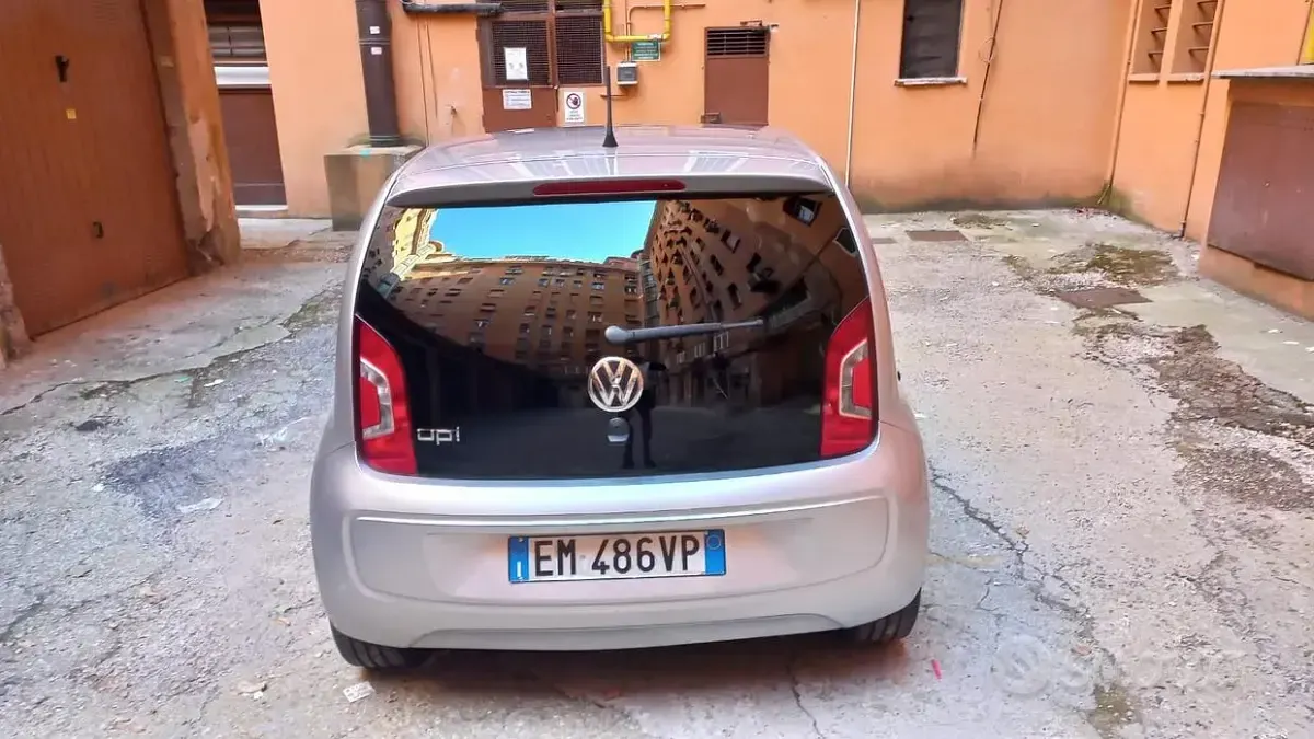 Usata VW up! 75 CV (55 kW) 2012 Utilitaria