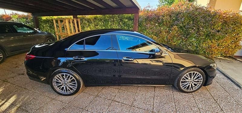 Usata Mercedes CLA200 150 CV (110 kW) 2022 Nero Coupé