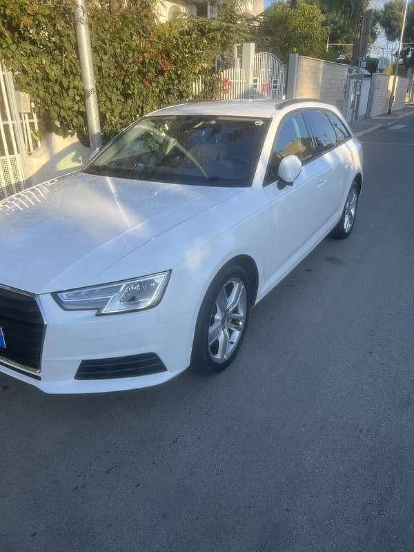 Usata Audi A4 Business 122 CV (89 kW) 2018 Station wagon