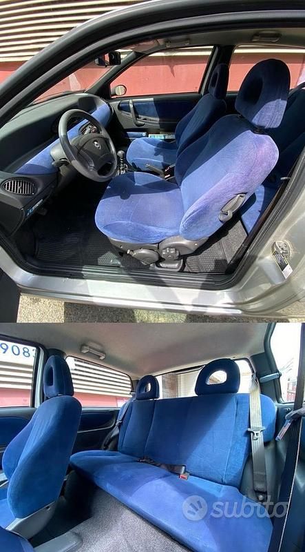 Usata Lancia Ypsilon 60 CV (44 kW) 2002 Grigio Utilitaria