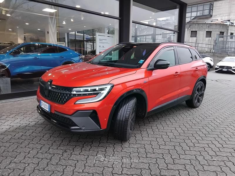 Usata Renault Austral 200 CV (147 kW) 2023 Rosso SUV