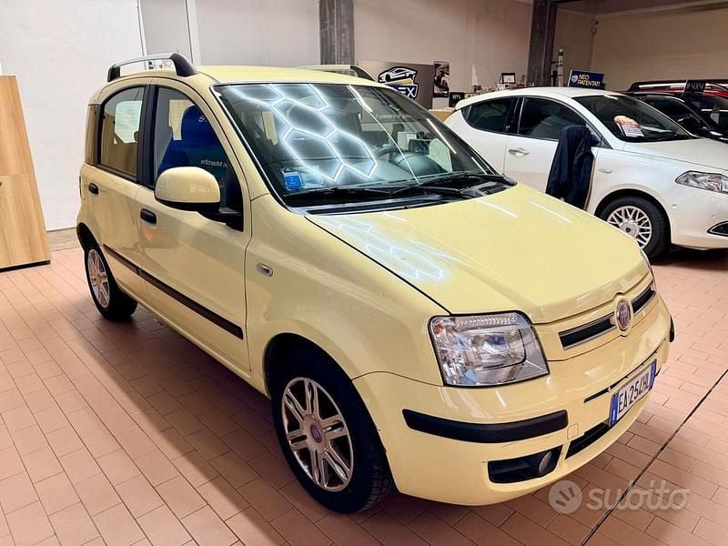Usata Fiat Panda 60 CV (44 kW) 2009 Giallo Utilitaria