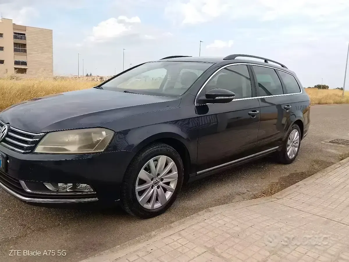 Usata VW Passat 105 CV (77 kW) 2012 Berlina