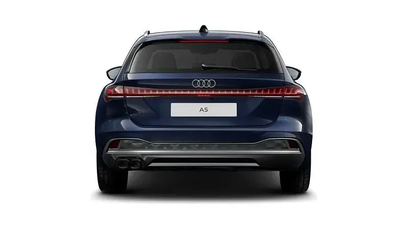 Usata Audi A5 Advanced Plus 204 CV (150 kW) 2025 Blu/azzurro Station wagon