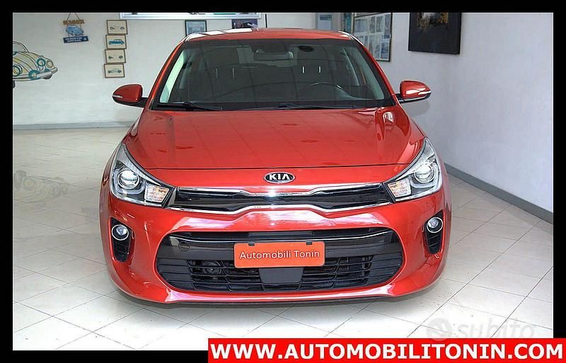 Usata Kia Rio 84 CV (61 kW) 2018 Rosso Berlina