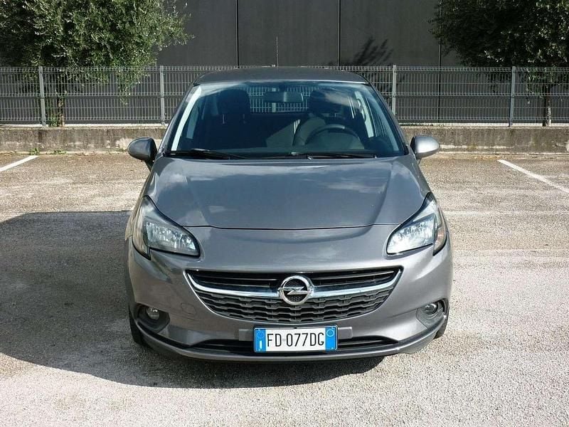 Usata Opel Corsa 69 CV (50 kW) 2016 Grigio Berlina