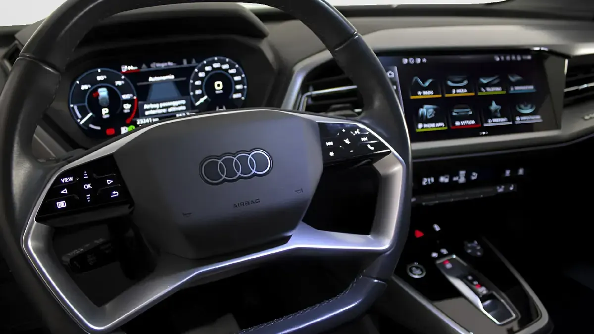 Usata Audi Q4 Sportback e-tron S-Line 210 kW (286 CV) 2024 Grigio SUV