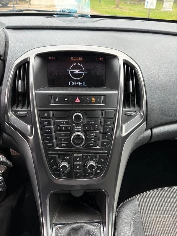 Usata Opel Astra S 125 CV (91 kW) 2011 Grigio Station wagon