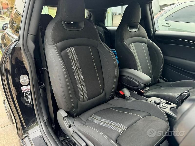 Usata Mini John Cooper Works 231 CV (169 kW) 2022 Utilitaria