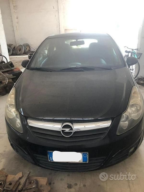 Usata Opel Corsa Club 75 CV (55 kW) 2008 Utilitaria
