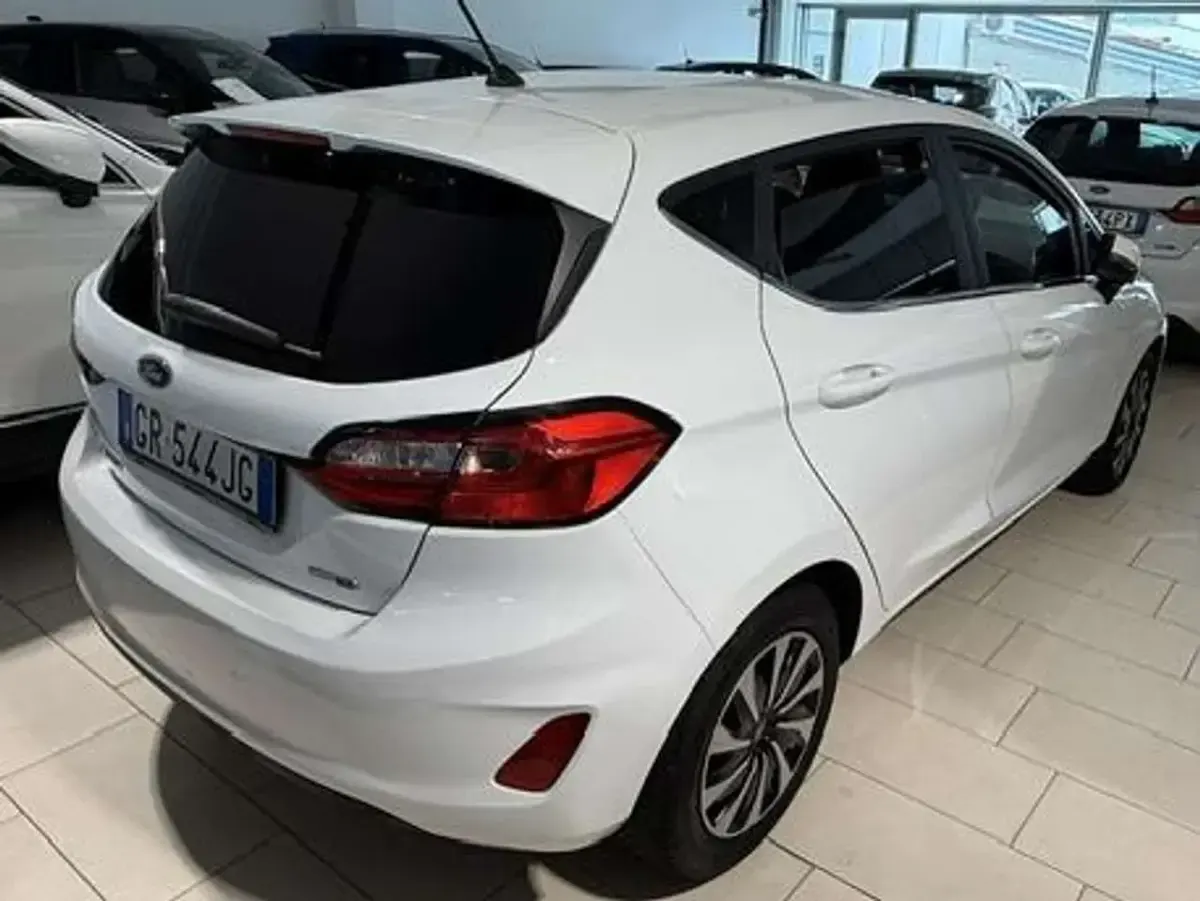 Usata Ford Fiesta Titanium 125 CV (91 kW) 2023 Bianco Utilitaria
