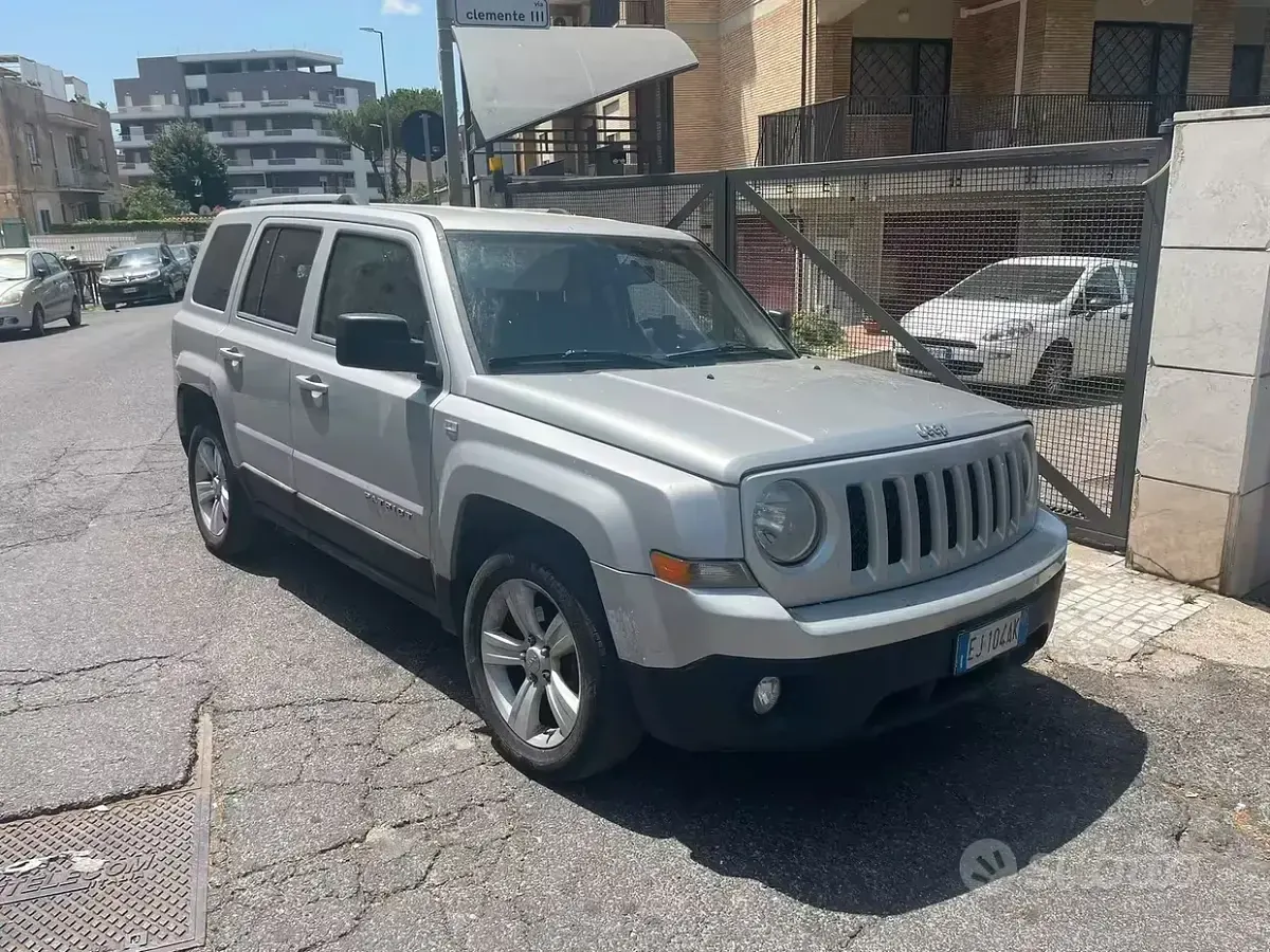 Usata Jeep Patriot Limited 163 CV (119 kW) 2011 Grigio SUV