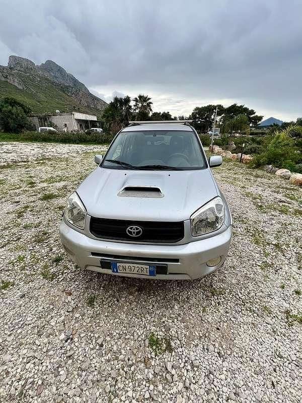 Usata Toyota RAV4 Sol 116 CV (85 kW) 2004 SUV