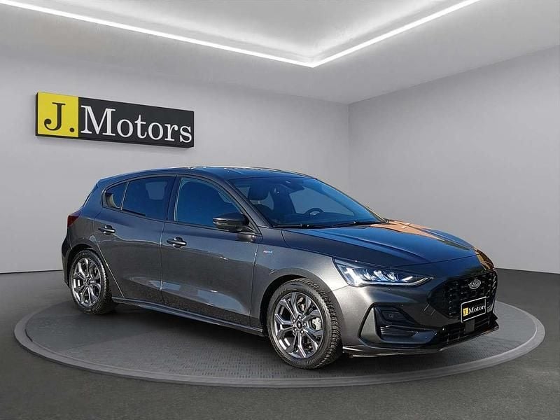 Metallizzato Usata 2024 Ford Focus ST-Line Tre volumi | 17.750 € (Super prezzo) - Immagine 1/4