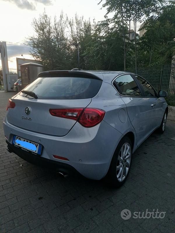 Usata Alfa Romeo Giulietta 120 CV (88 kW) 2016 Berlina