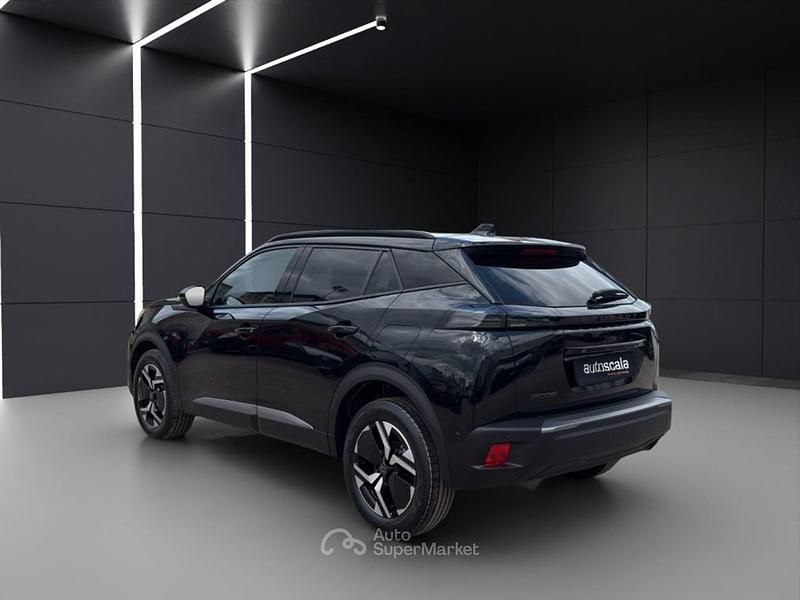 Usata Peugeot 2008 Allure 101 CV (74 kW) 2025 Nero SUV