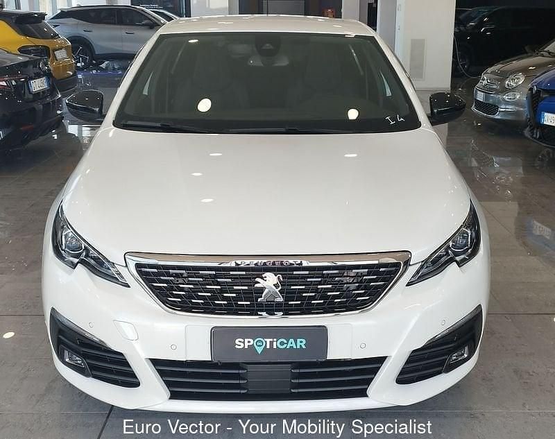 Usata Peugeot 308 GT-line 131 CV (96 kW) 2019 Bianco Utilitaria