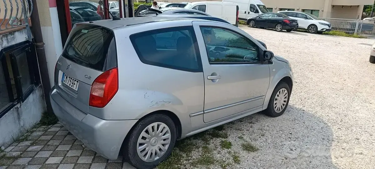 Usata Citroën C2 60 CV (44 kW) 2004 Grigio Utilitaria