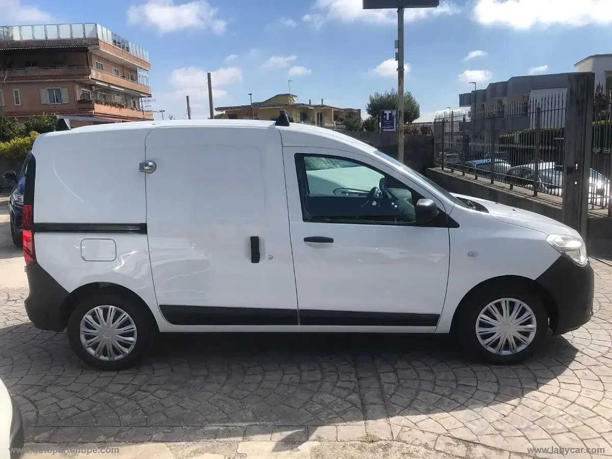 Usata Dacia Dokker 75 CV (55 kW) 2017 Bianco Monovolume