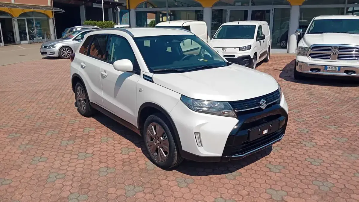 Nuova Suzuki Vitara Cool 109 CV (80 kW) 2026 Bianco SUV