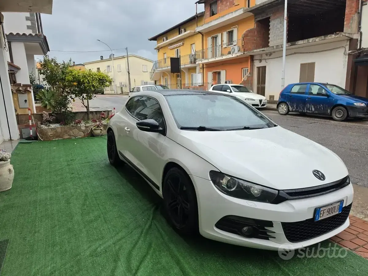 Usata VW Scirocco 122 CV (89 kW) 2010 Bianco Coupé