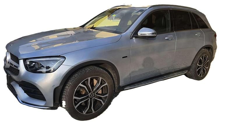 Usata Mercedes GLC300e Premium 194 CV (142 kW) 2021 Argento SUV